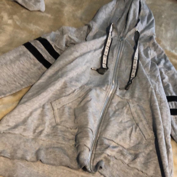 Grey and black zip up jacket - Picture 2 of 3